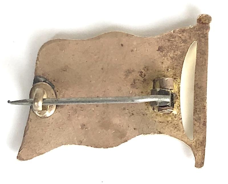 Union Jack Flag gilt and enamel patriotic badge — image 2