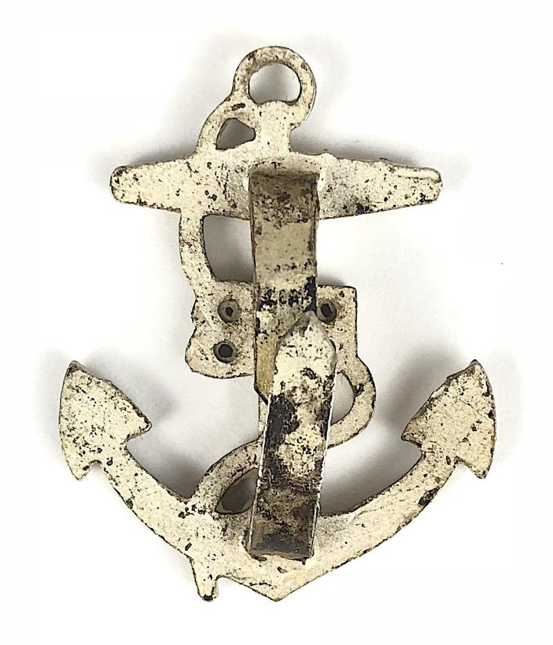 Boys Brigade Staff Sergeants cap badge 1898 to 1926 — image 2