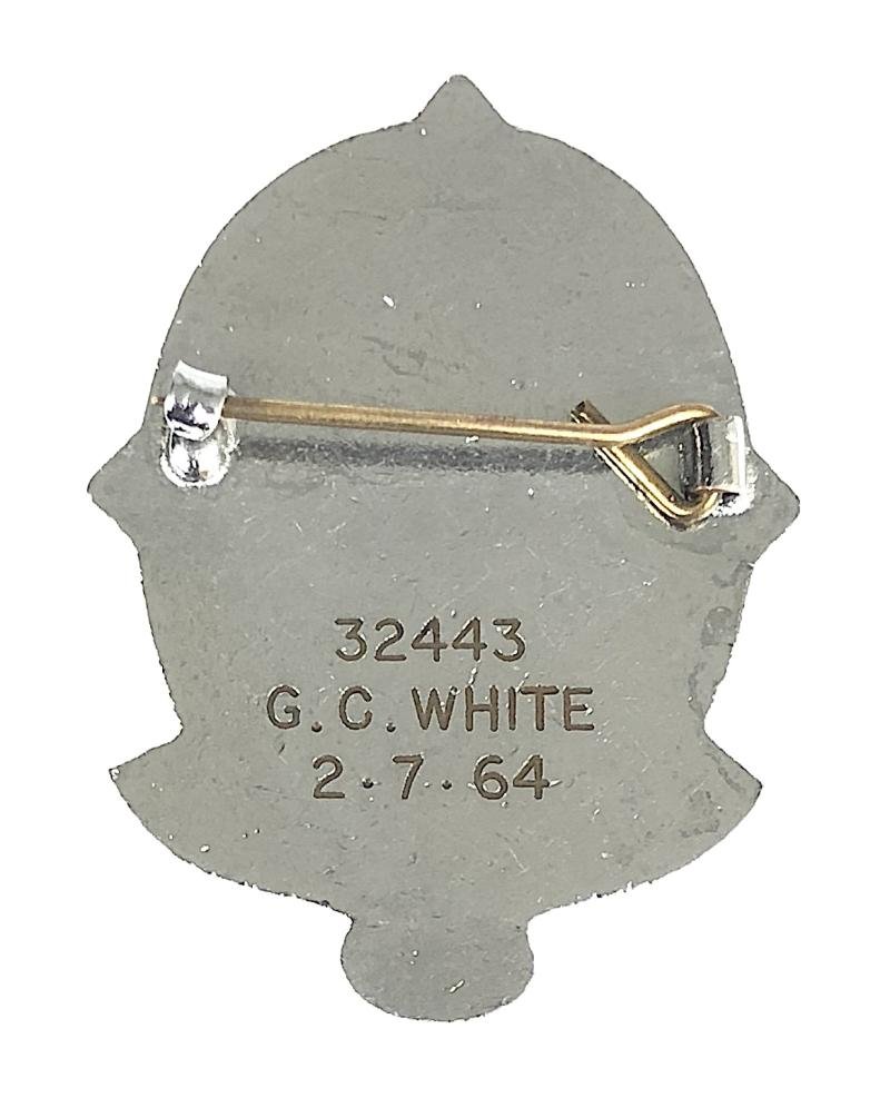 Central Midwives Board For Scotland 1964 Issue Nurses Badge — image 2