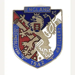 Free Czechoslovak Artillery in England 1942 enamel badge