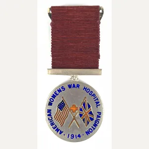 1914 American Womens War Hospital Paignton named silver badge