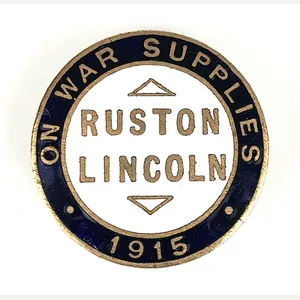 WW1 Ruston Company Lincoln 1915 On War Service Badge