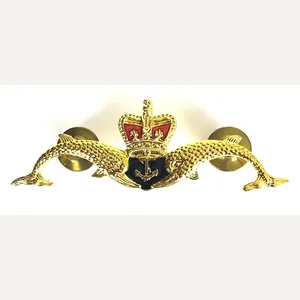 EIIR Royal Navy Submarine Service dolphin anchor badge