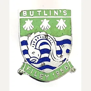 Butlins 1956 Filey holiday camp fish and three shells badge