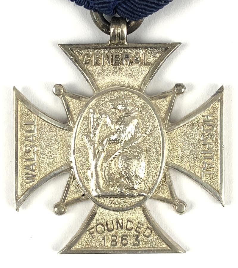 Walsall General Hospital 1924 Assistant Matron Silver Medal & Case — image 3