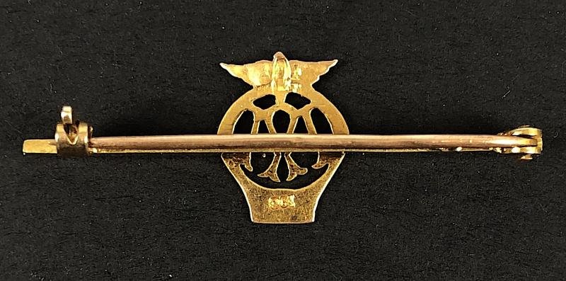 Automobile Association AA 9ct Gold Tiepin Brooch — image 2
