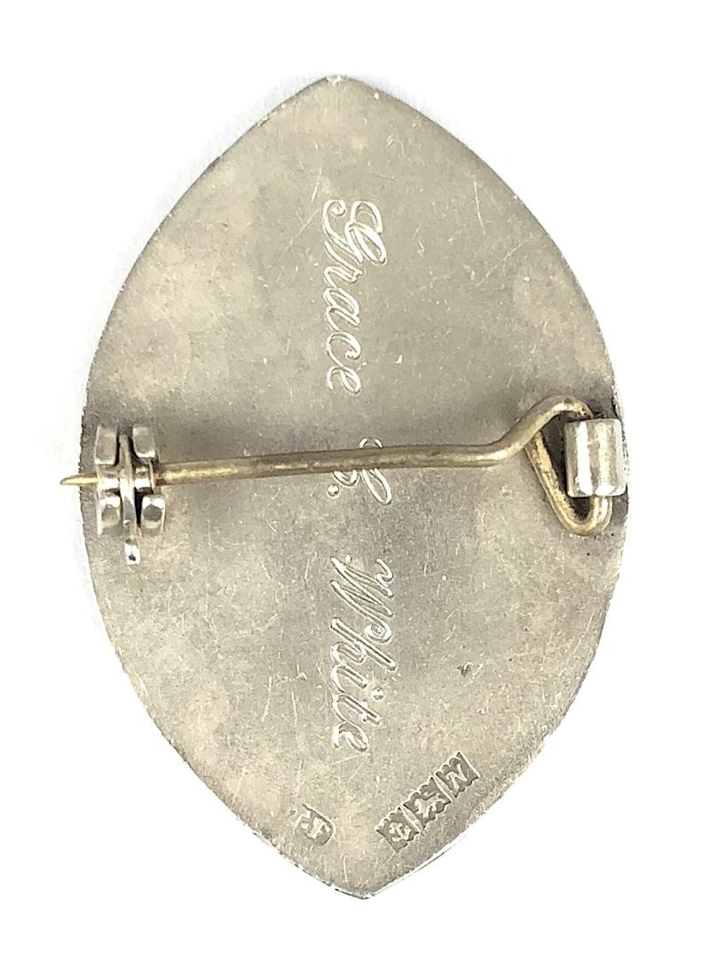 Glasgow Royal Maternity Hospital midwives silver badge Scotland — image 2