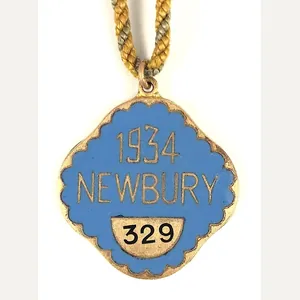 1934 Newbury Racecourse horse racing badge