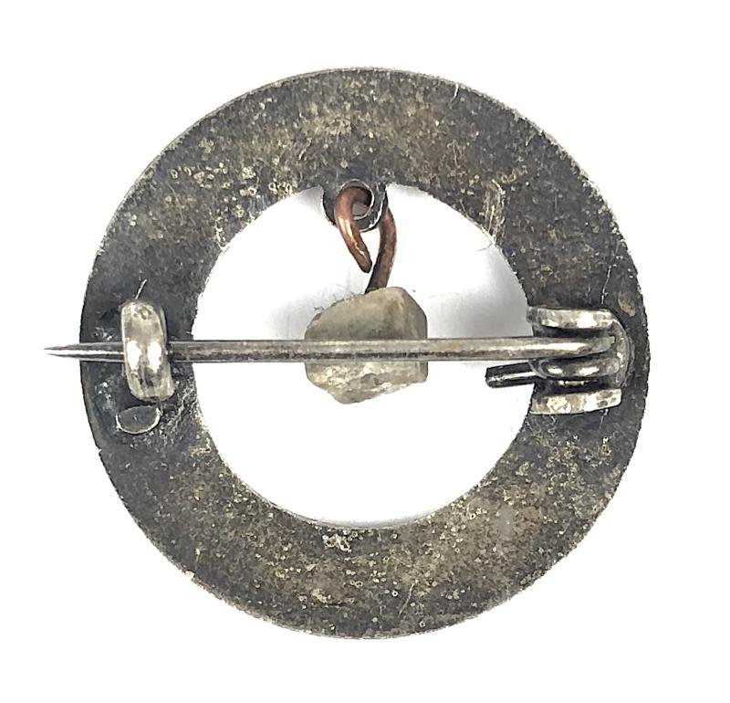 Blarney Kissing Stone Irish Lucky Charm Badge — image 2