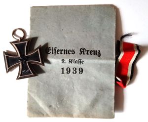 WW2 Third Reich Iron Cross 2nd Class with maker marked …