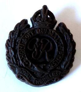 WW2 Economy Royal Engineers Cap Badge