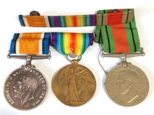 WW1 & 2 Cameron Highlanders Medal Group with corresponding Ribbon …