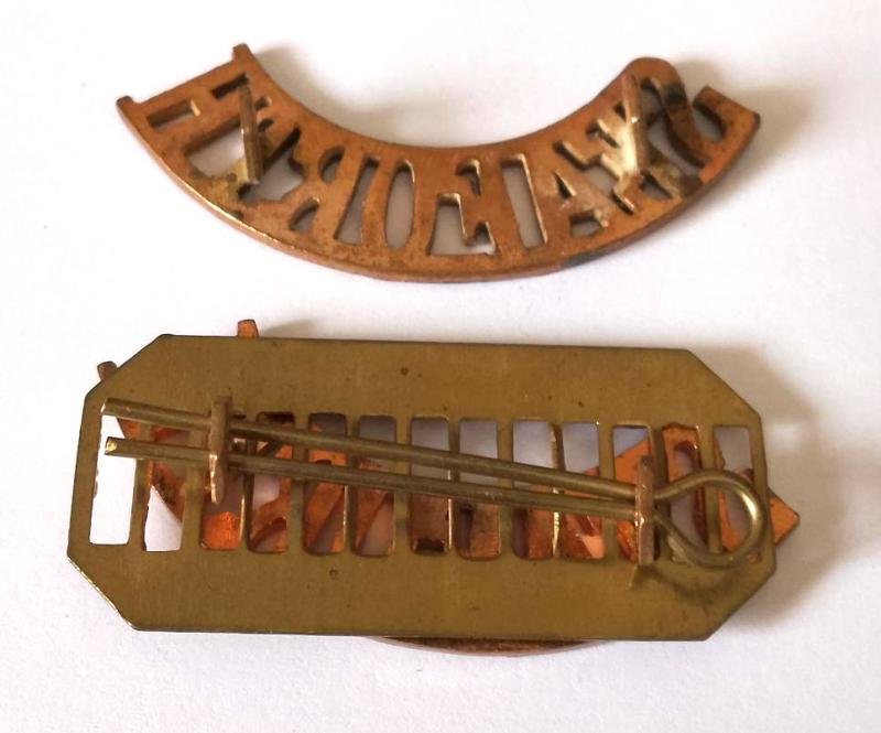 Matching Pair of WW1 Period Seaforth Highlanders Shoulder Titles — image 2