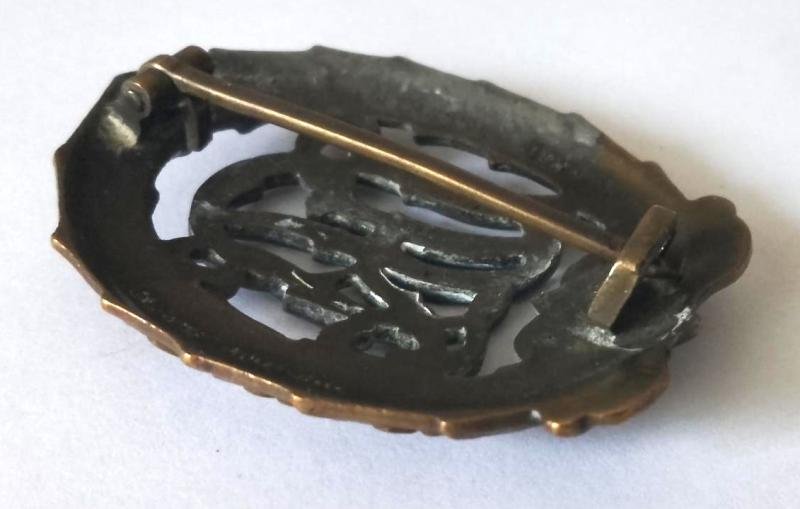 Third Reich D.R.L Sports Badge in Bronze — image 3