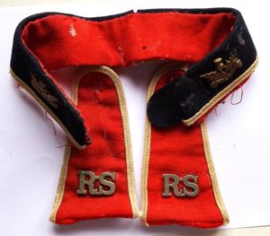 Royal Scots Cut Off Tunic Cloth Insignia