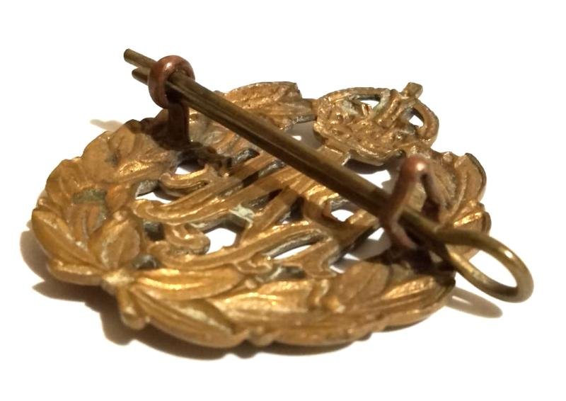 WW2 RAF Cap Badge — image 2