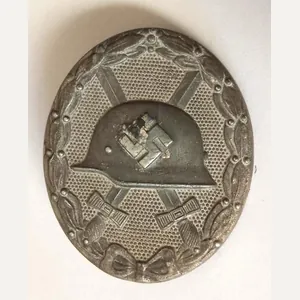 Third Reich Maker Marked Silver Wounds Badge