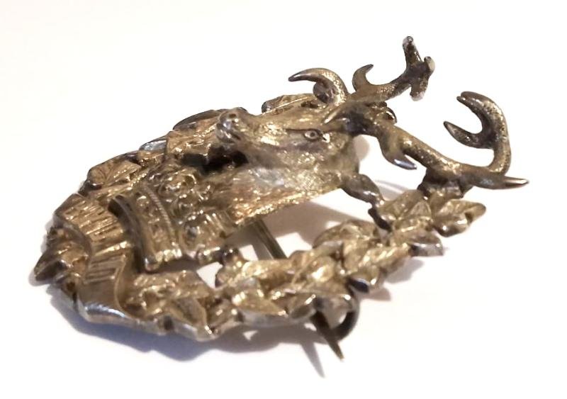 Fine example of a Victorian Gordon highlanders Officers Cap badge by the well known Military Jeweller / Retailer 'Kirkwood' of Edinburgh — image 3