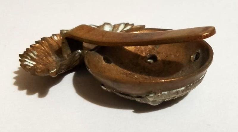 Inniskilling Fusiliers Bi-metal Cap Badge — image 3