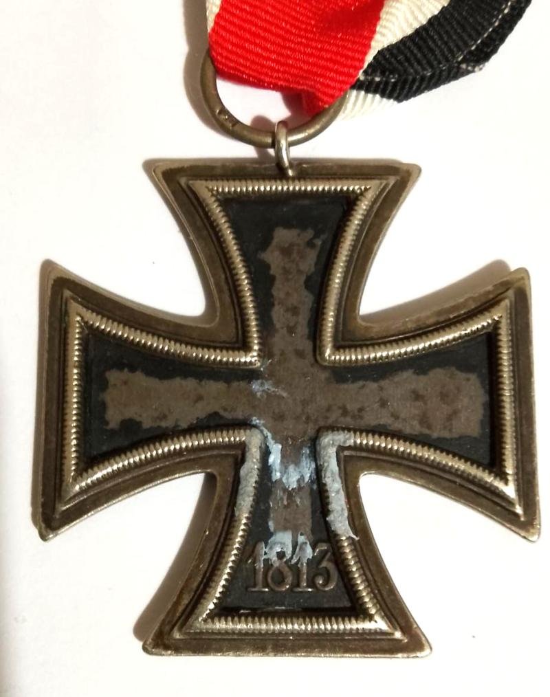 Third Reich Iron Cross 2nd Class with maker marked suspension ring — image 3
