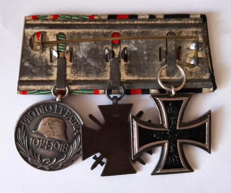 Imperial German Court Mounted Medal {3} Grouping — image 2