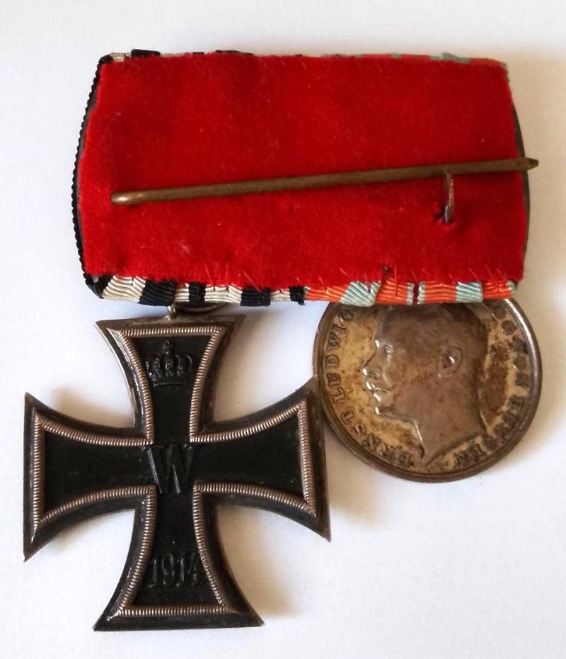 Imperial German Court Mounted Medal {2} Grouping — image 3