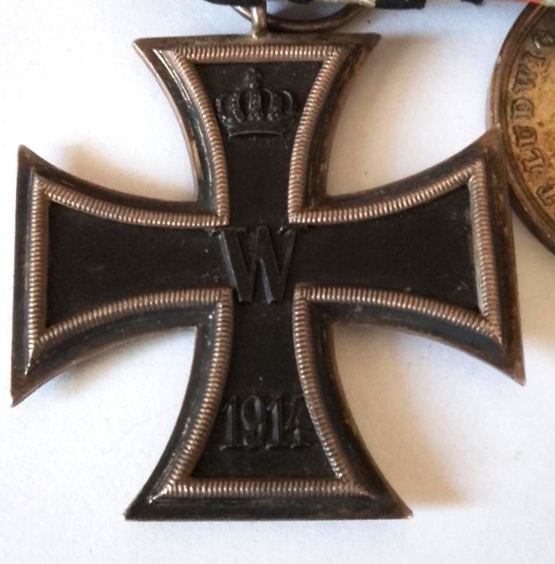 Imperial German Court Mounted Medal {2} Grouping — image 4