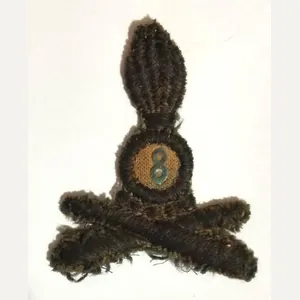 WW2 Period Italian Artillery Regiment '8' Cloth Badge