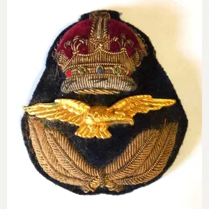 WW2 Period R.A.F Officers Visor Cap Badge