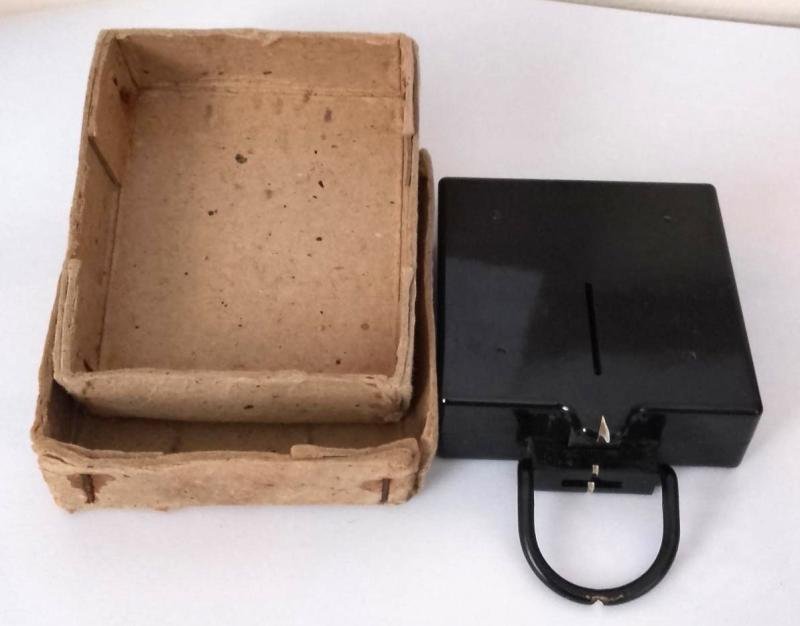 WW2 British Marching Compass in its Original card Box of Issue — image 5