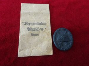 Badge des blessés classe noir RÉSERVÉ (CD)