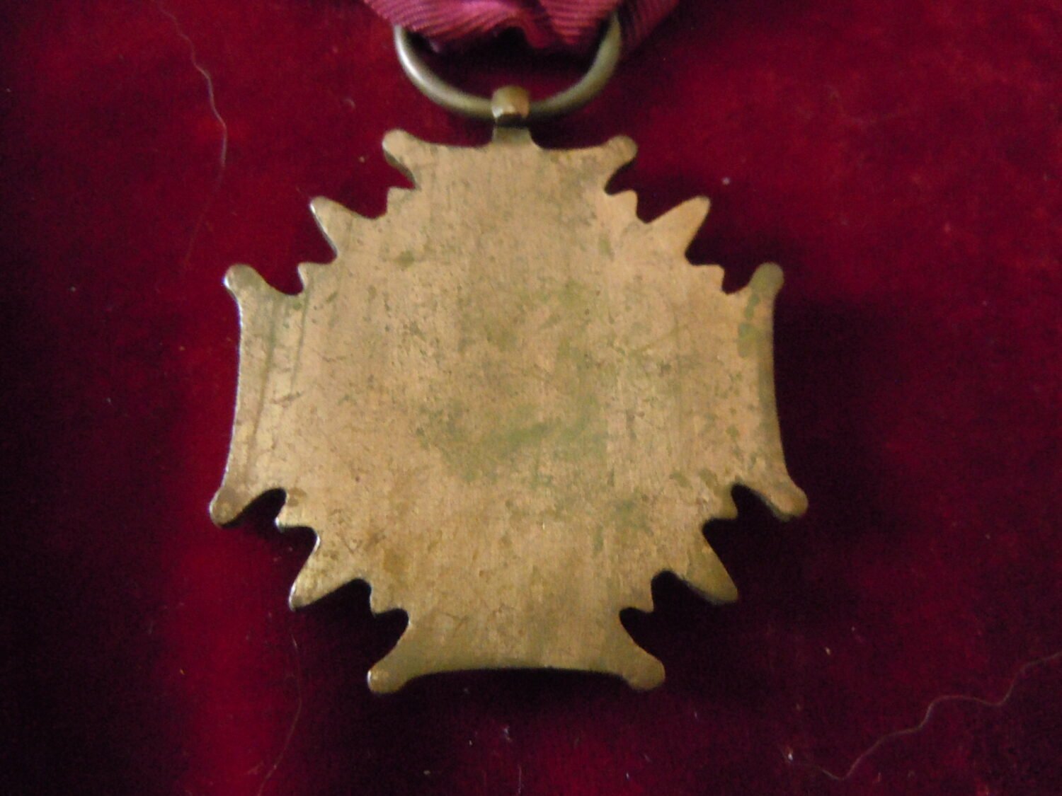 Médaille polonaise Croix du Mérite Militaire bronze — image 3