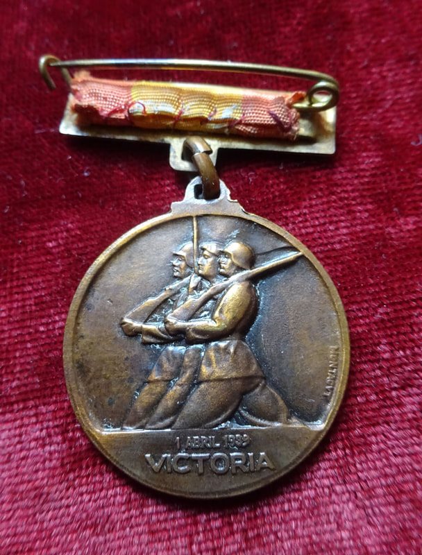 Médaille espagnole du Soulèvement et de la Victoire — image 3