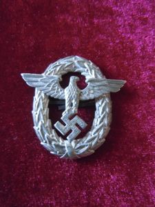 Aigle de casquette Police 1er modèle