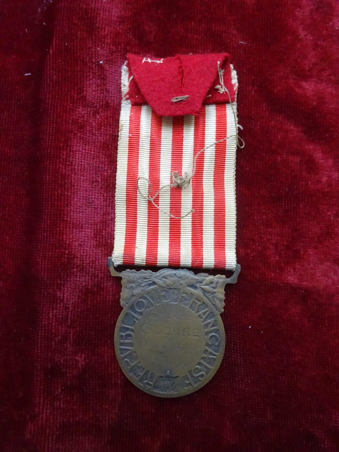 Médaille commémorative 14-18 avec sa miniature — image 4