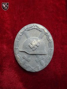 Badge des blessés classe argent