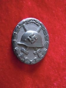 Badge des blessés classe noir