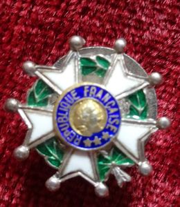 insigne de boutonnière légion d'honneur + épinglette rosette