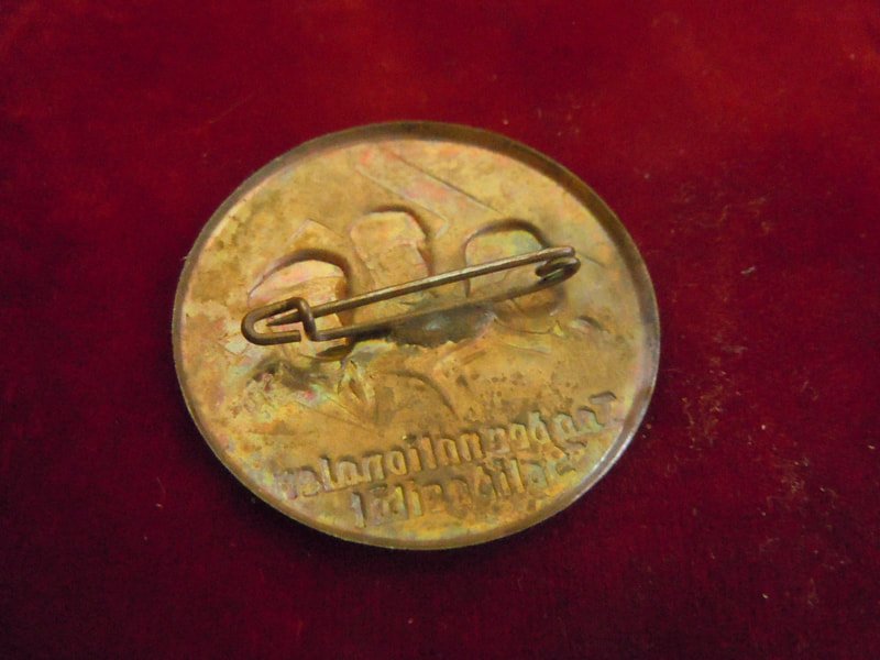 Insigne Tag der Nationalen Solidaritat — image 3