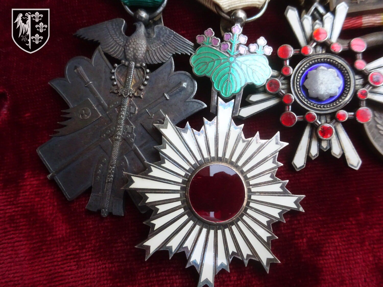 Barrette japonaise 7 médailles — image 2