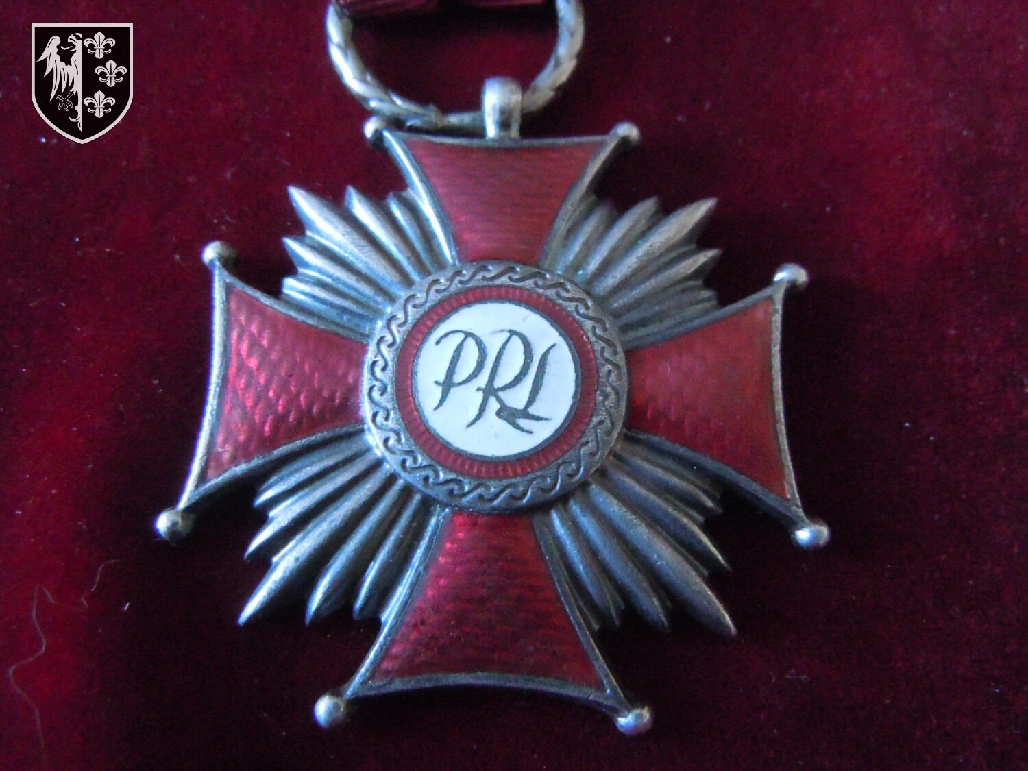 Médaille Croix du Mérite modèle argent 1944 — image 2
