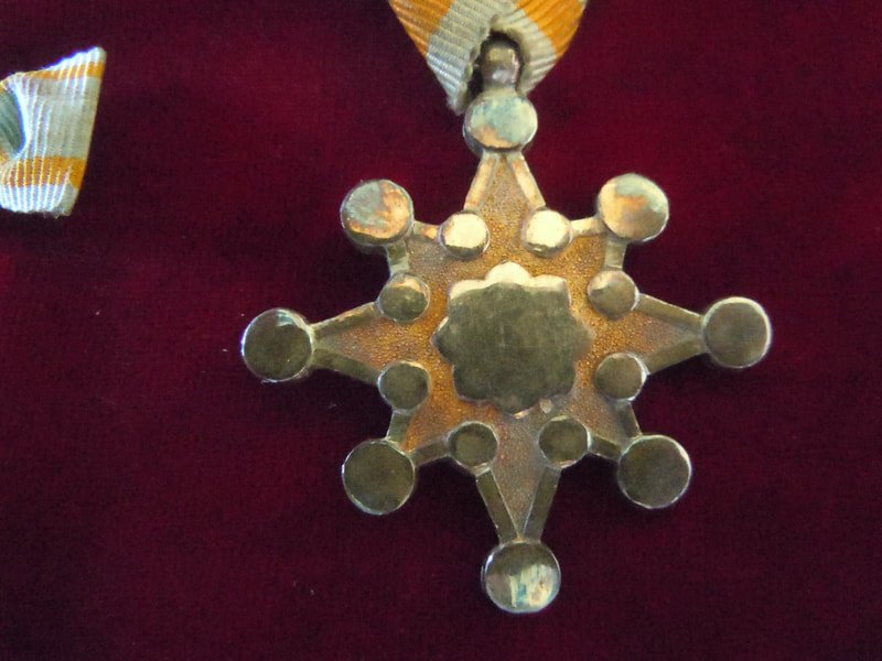 Médaille Ordre du Trésor Sacré 8eme classe avec sa boite — image 5