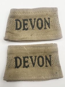 WW2 Devon Khaki Drill Slip On Shoulder Titles
