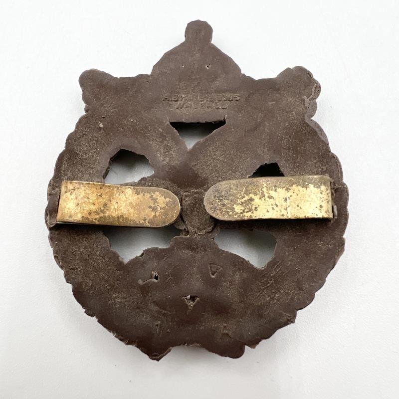 WW2 Army Air Corps Plastic Economy Issue Cap Badge — image 2