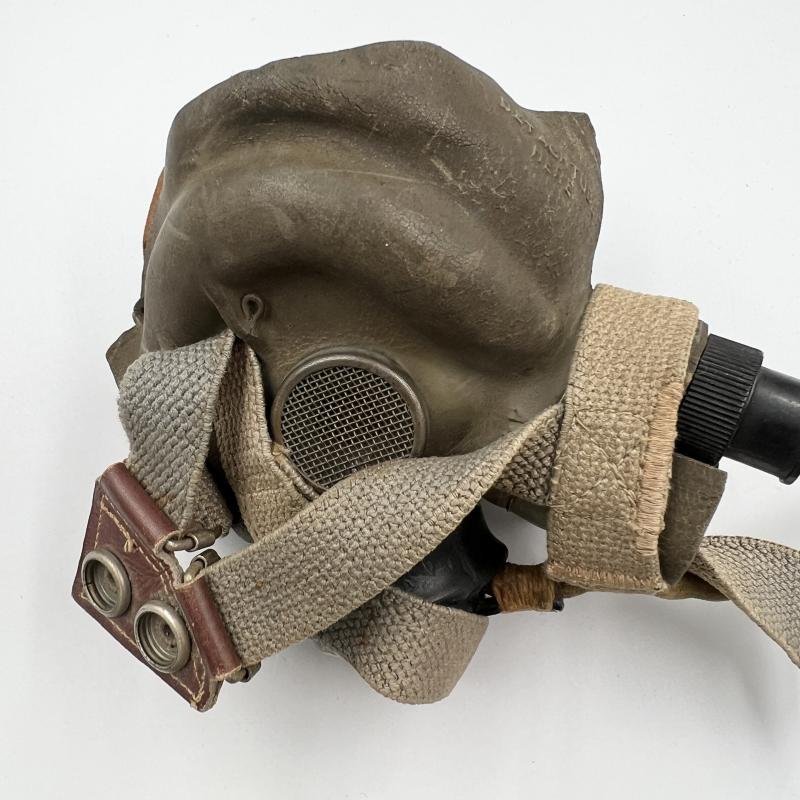 WW2 G Type Oxygen Mask — image 2