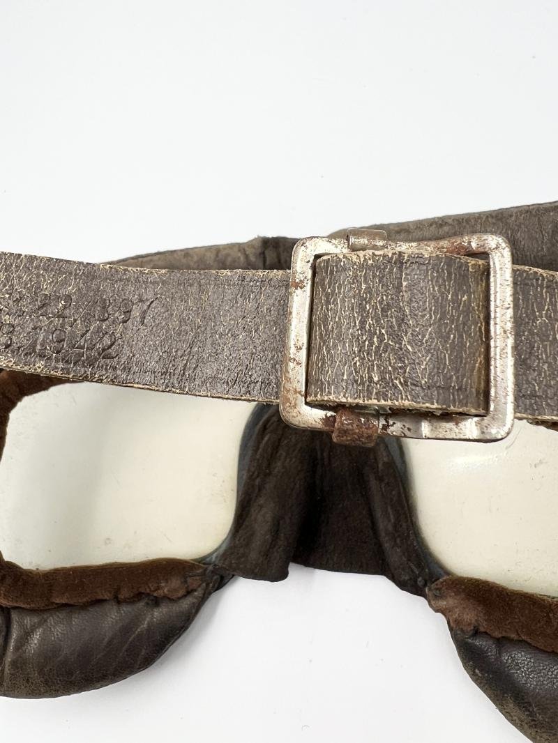 WW2 RAF MKIII Goggles — image 5