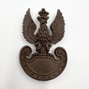 WW2 Poland Army In Exile Plastic Economy Issue Cap Badge