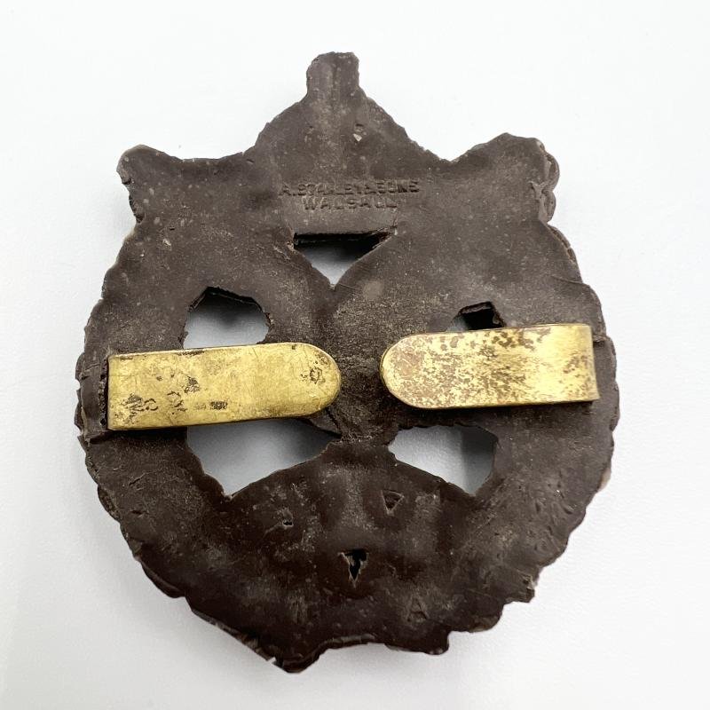 WW2 Army Air Corps Plastic Economy Cap Badge — image 2