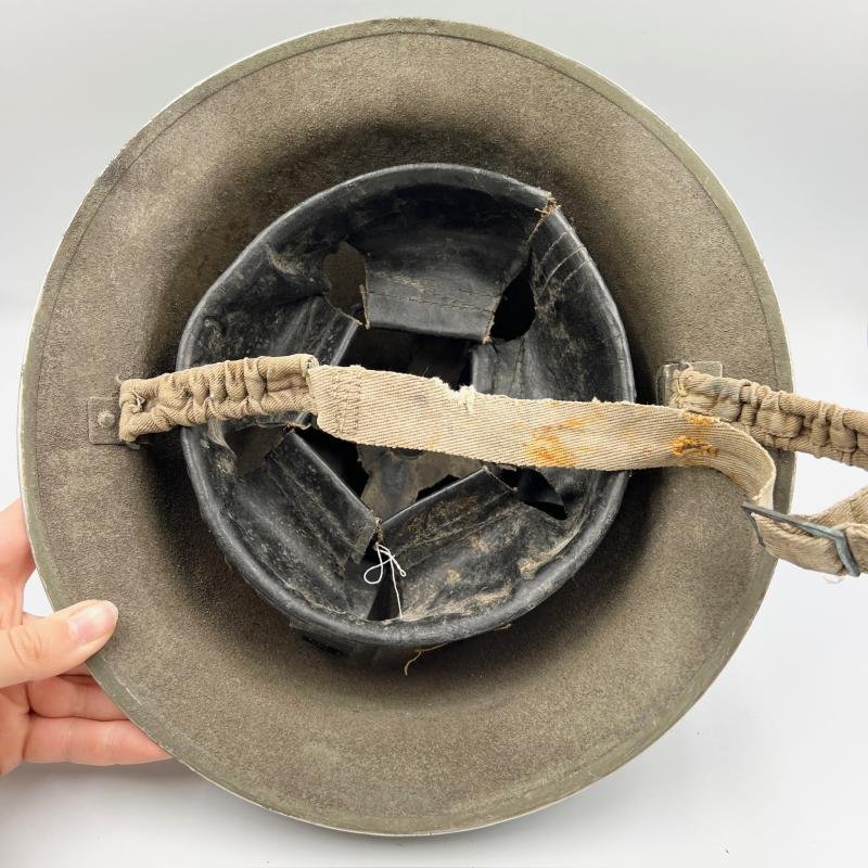 WW2 Polish Army in Exile MKII Helmet — image 3