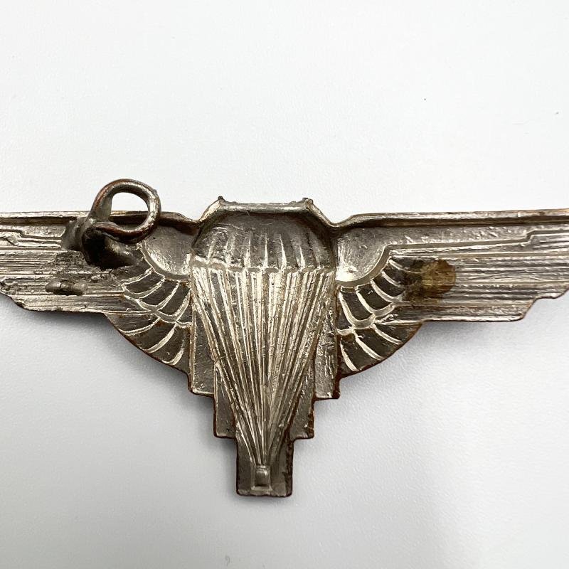 WW2 Free French Parachute Regiment Cap Badge — image 5